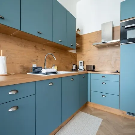 B027-nice Renovated Near Downtown - * Cannes